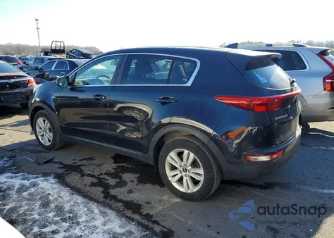 2018 Kia Sportage Lx z USA, uszkodzony, nr VIN KNDPMCAC4J7365710
